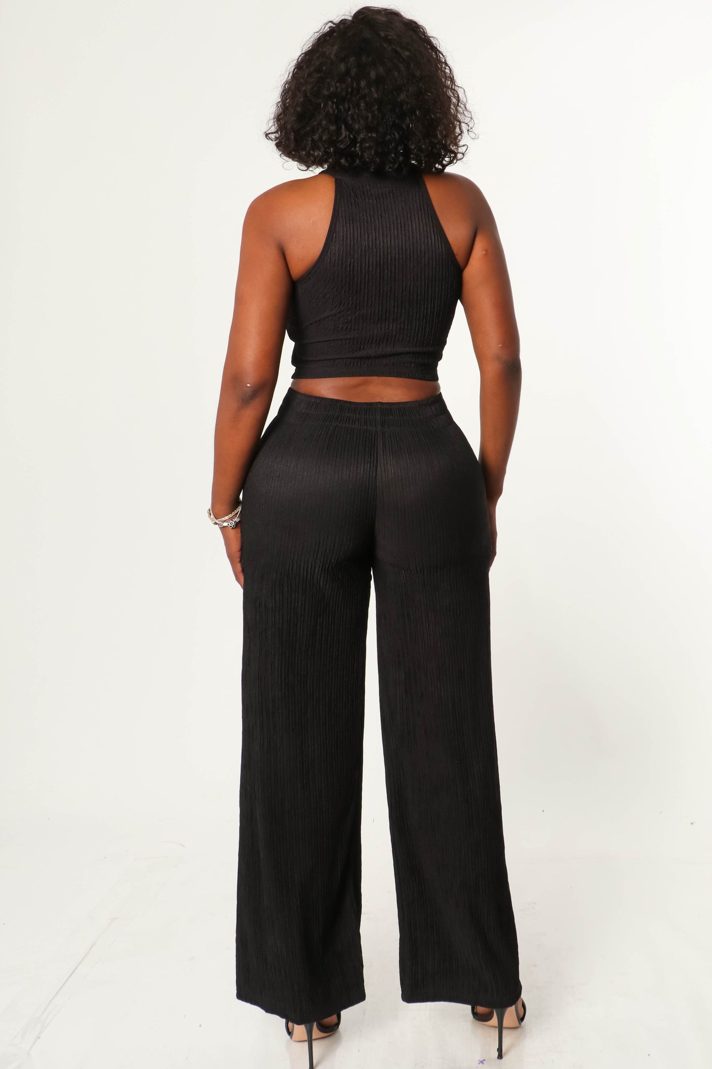 TEXTURE ZIP UP SLEEVELESS CROP TOP AND PANT SET
