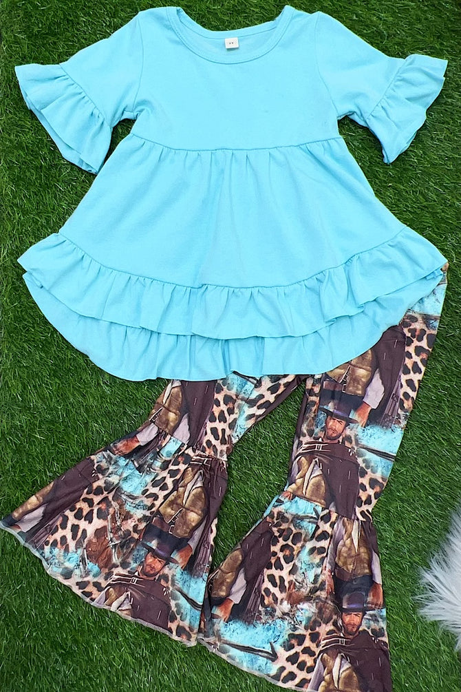 TURQUOISE RUFFLE TUNIC & COUNTRY SINGER PRINTED BELLS