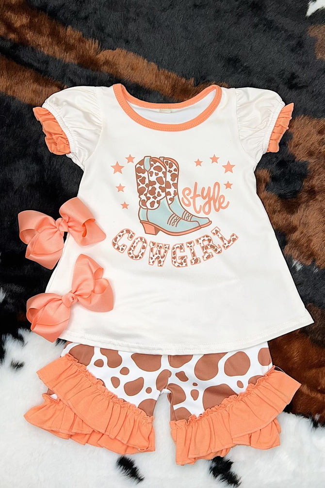STYLE COWGIRL" GRAPHIC TOP & COW PRINTED SHORTS