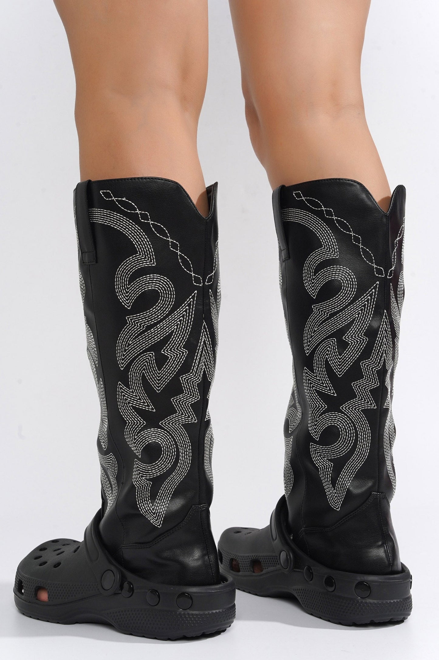 HARIA - BLACK