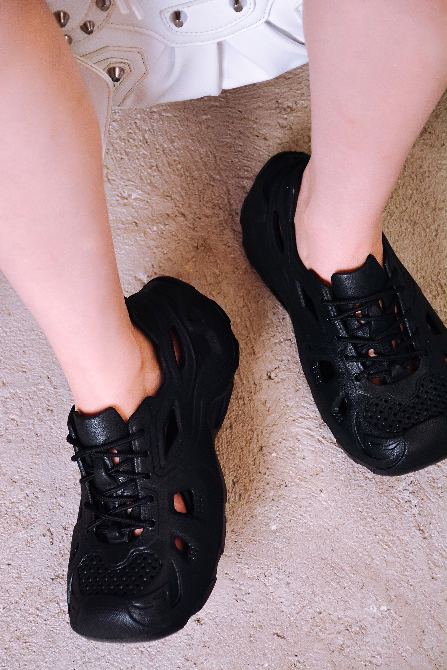 WALLIS - BLACK