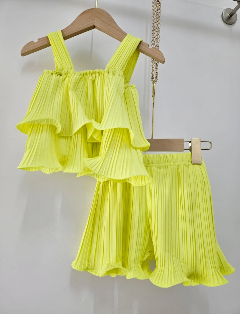 Girls’ Plain Fluid Ruffle Top and Pleated Shorts Set