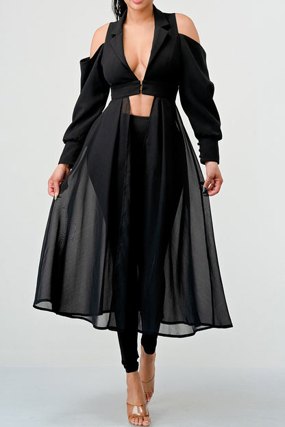 CLASSIC CUTOUT SHOULDER DRESSY TOP
