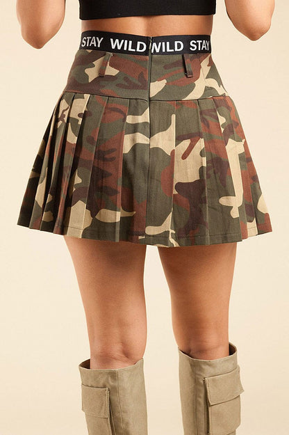 ZIP UP FIT & FLARE PLEATED CAMO PRINT MINI SKIRT