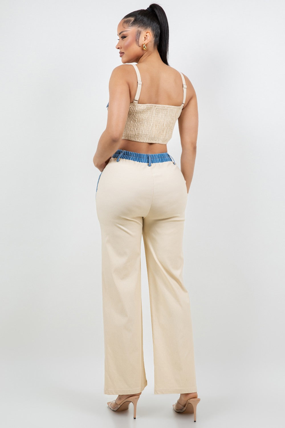 Two-pieces pants set