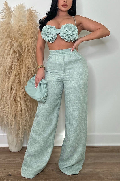 Elegant Floral Set for Resort Vacation