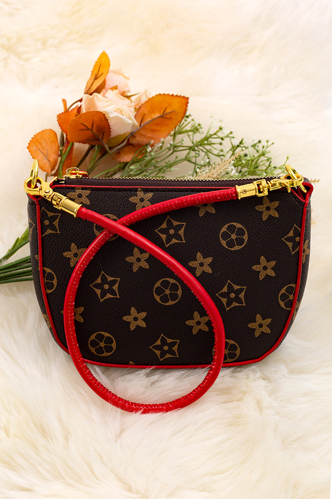 BLACK MINI SHOULDER PURSE.