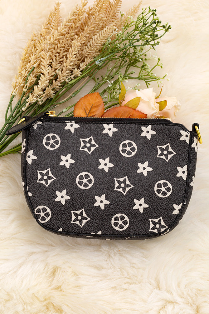 BLACK MINI SHOULDER PURSE.