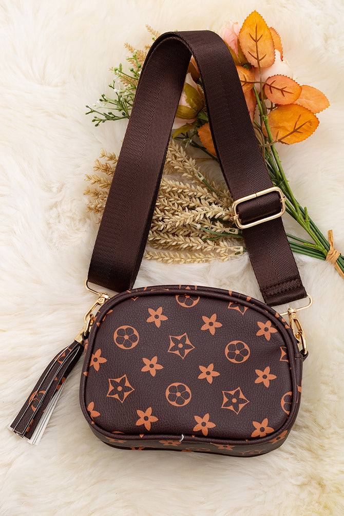 KHAKI STAR PRINTED MINI PURSE WITH WIDE STRAP.