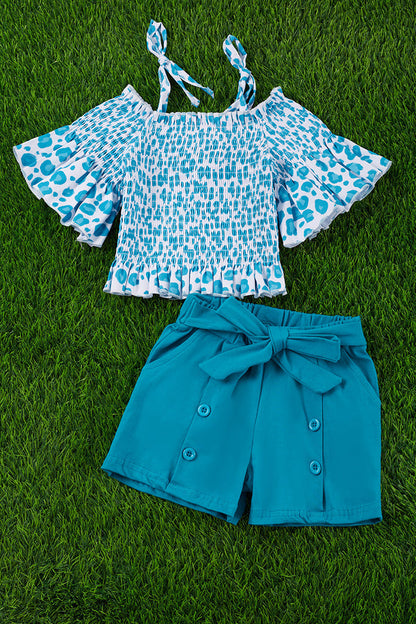 ANIMAL PRINTED SHOULDER TOP & RELAXED FIT SHORTS