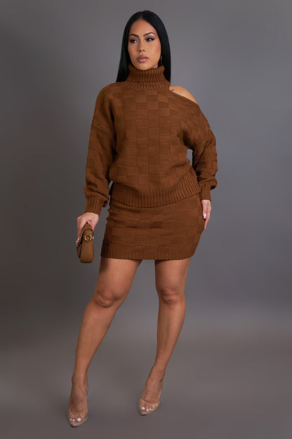 Come Closer Skirt Set