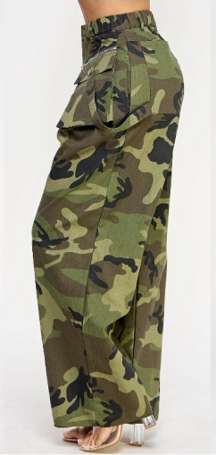 Highlight Camo Cargo Pant
