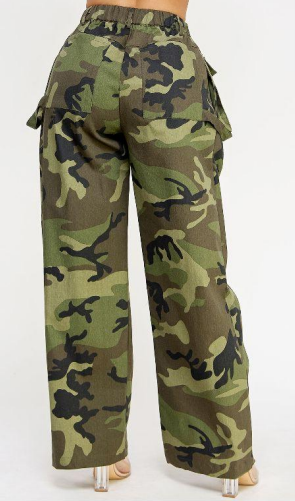 Highlight Camo Cargo Pant
