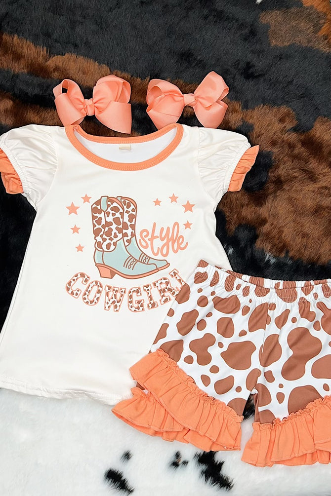 STYLE COWGIRL" GRAPHIC TOP & COW PRINTED SHORTS