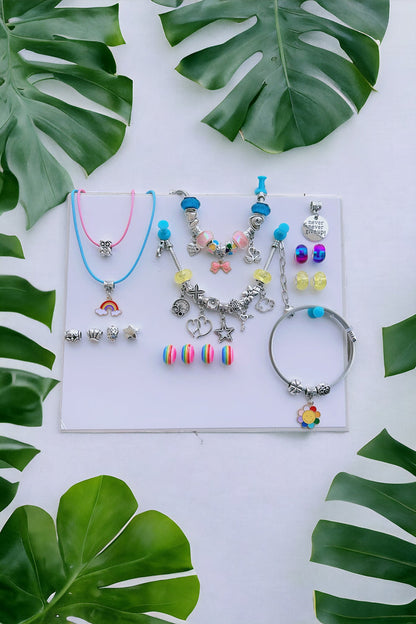 BRACELET & NECKLACE CHARM SET.