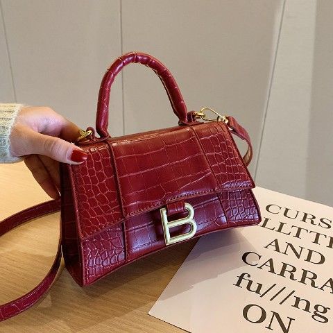 Small Women's Armpit One Shoulder Baguette Retro Stone Purse