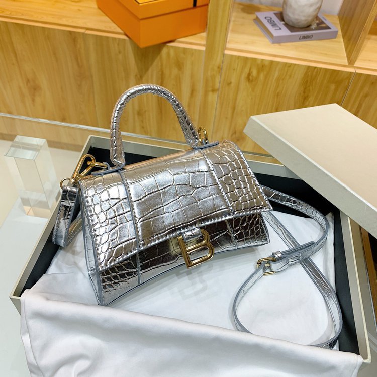 Mini crossbody handbag