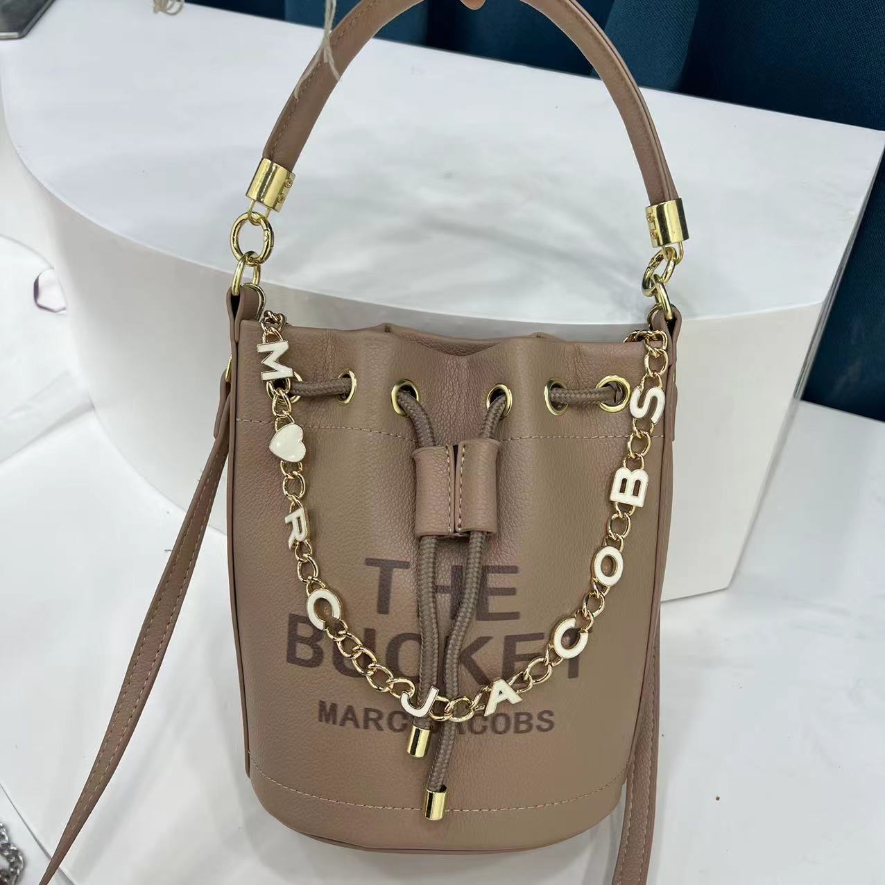 Women's Bucket Chain Bag