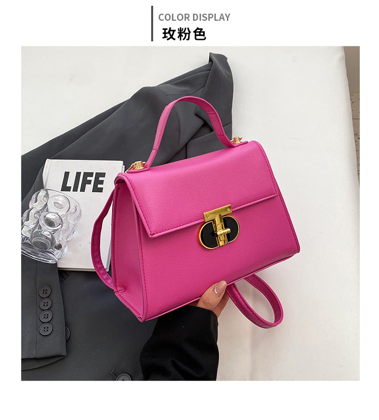 Small lock shoulder bag