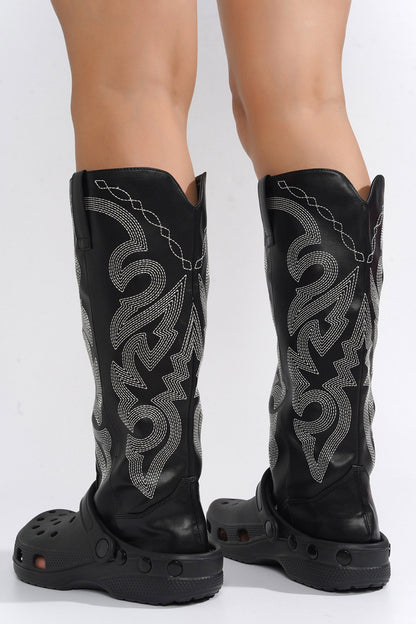 HARIA - BLACK