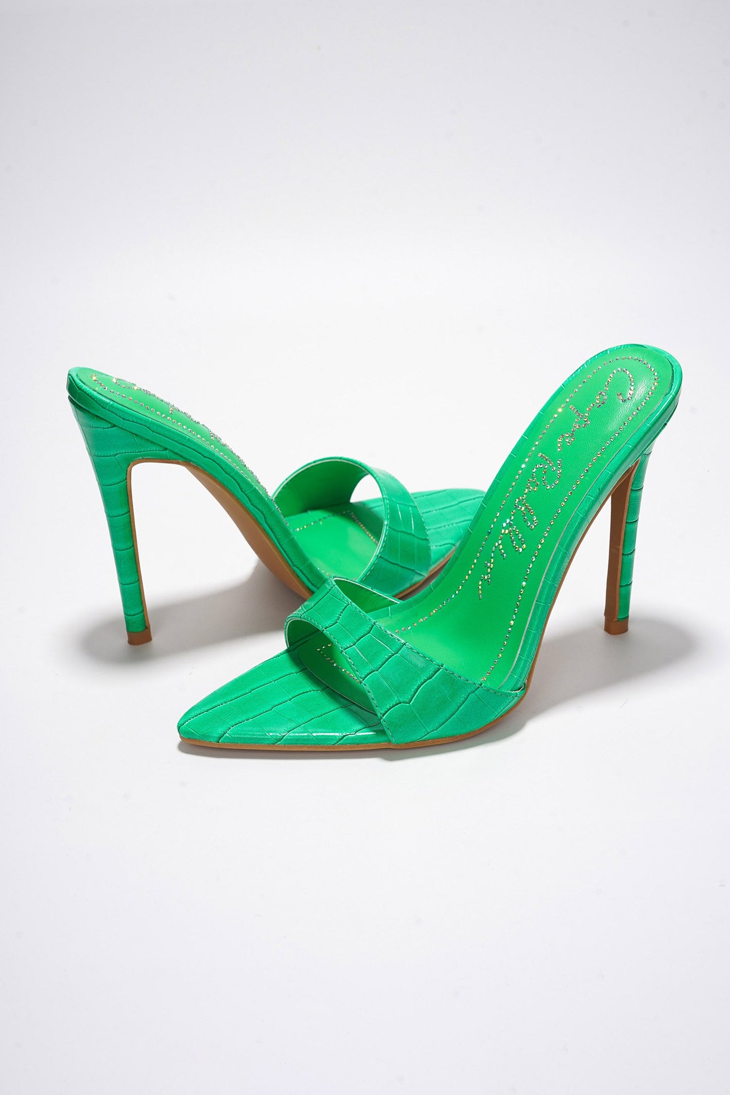 HOLLY - GREEN GREEN