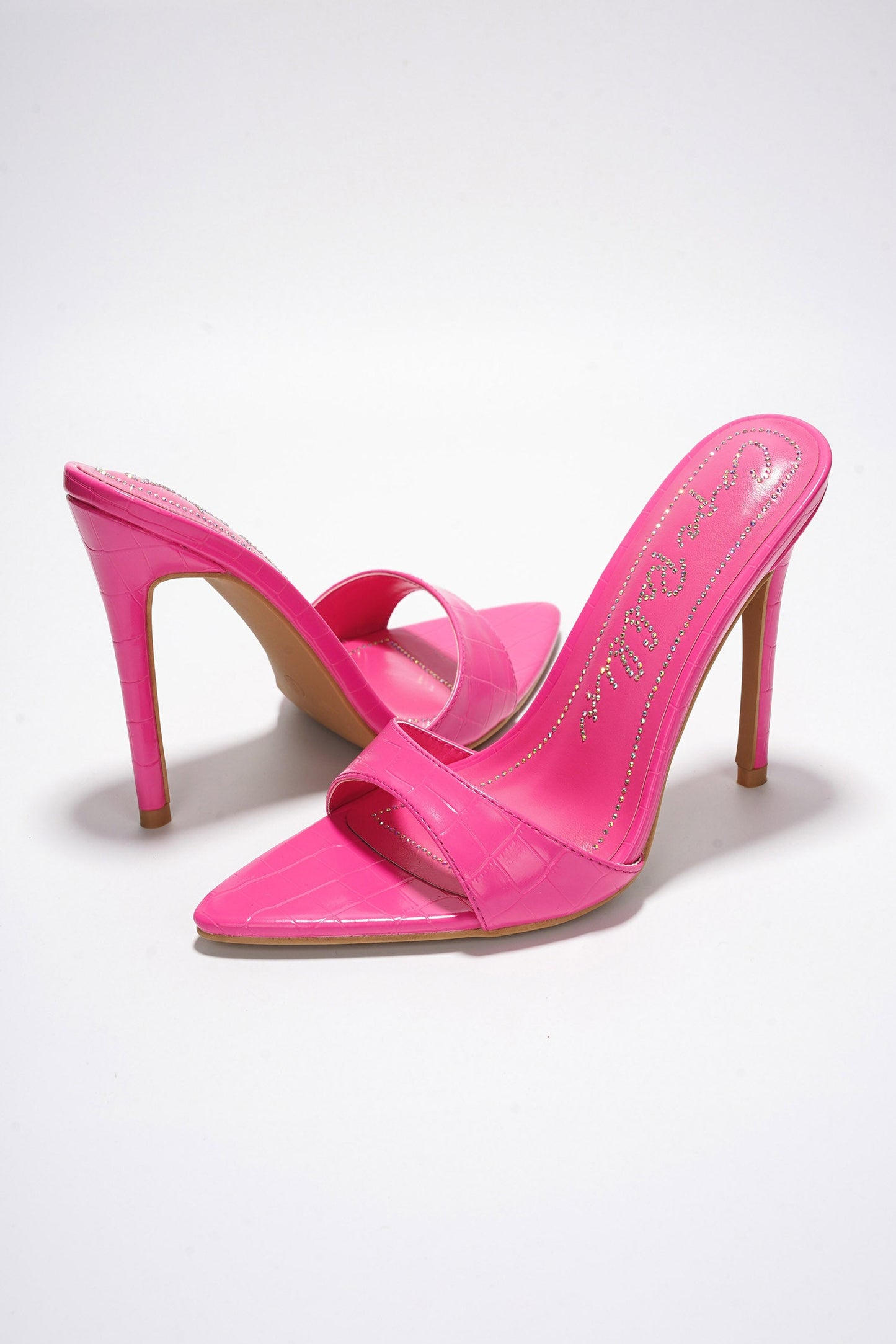 HOLLY - PINK PINK