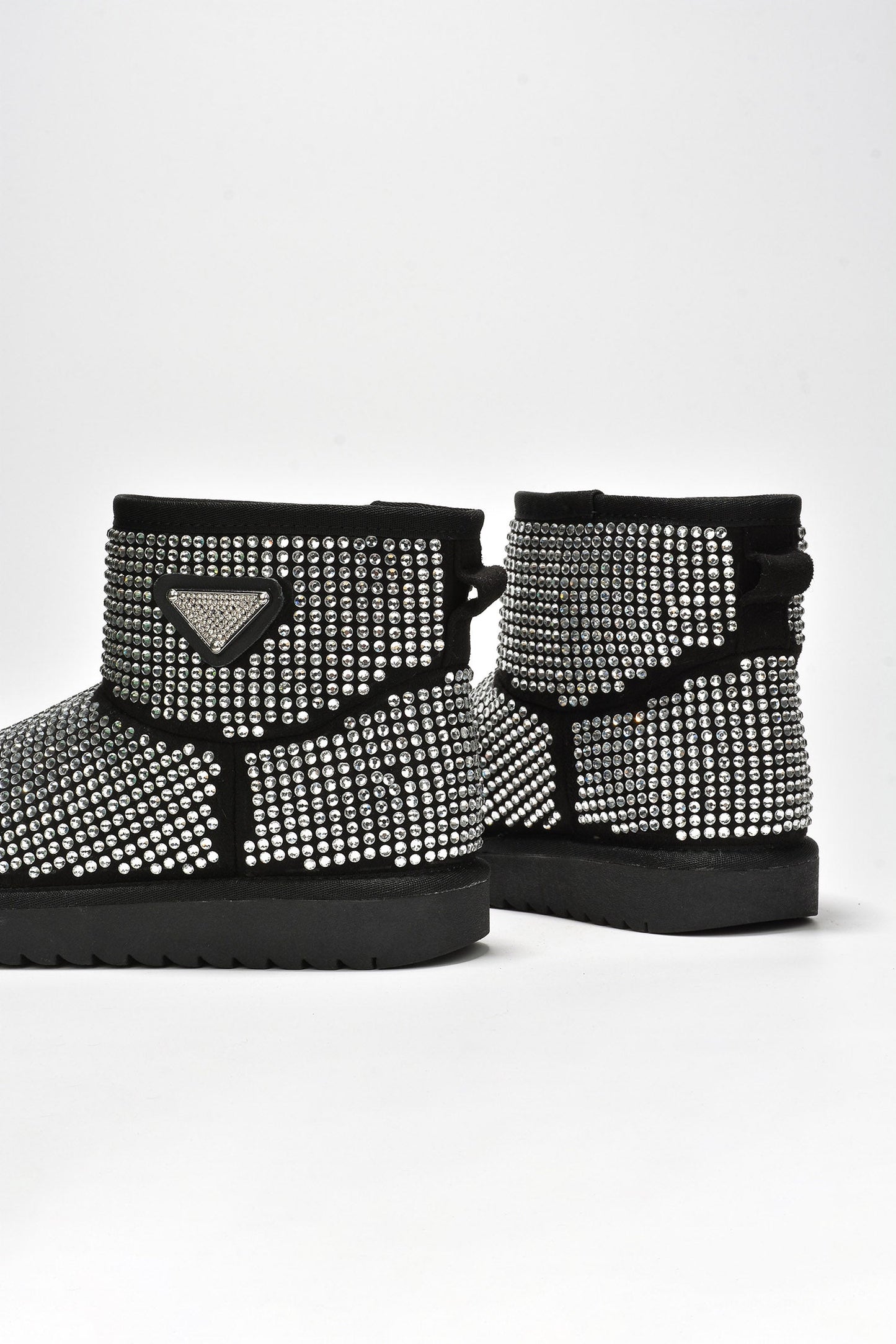 LINDAK - BLACK