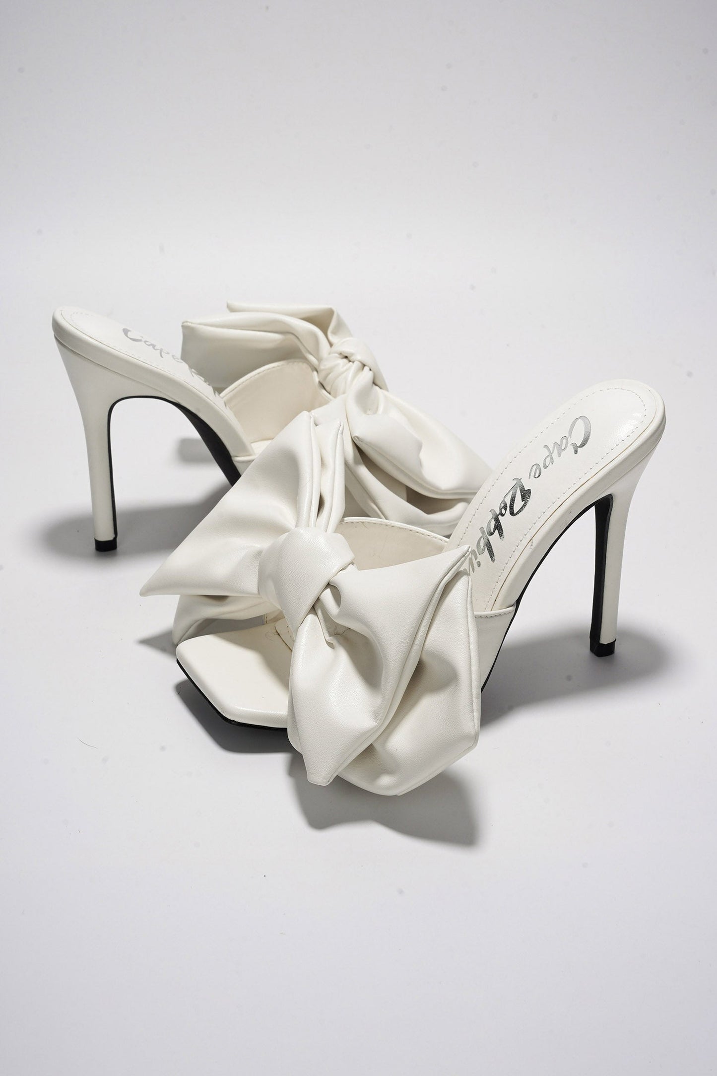RHIANNA - WHITE WHITE