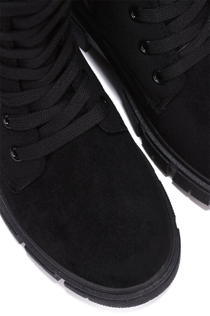 SHANDA - BLACK BLACK