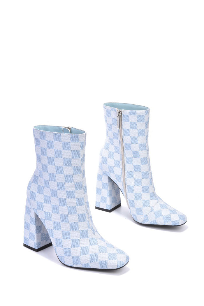 VICTORY - LIGHT BLUE