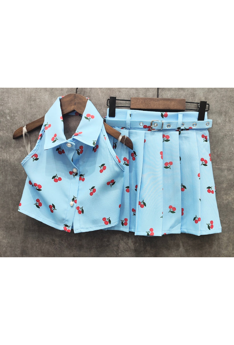 Backless shirt + pleated skirt set with matching belt
