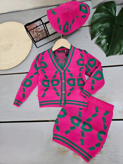 Girls' Two-Tone Vest and Short Skirt Set with Beret