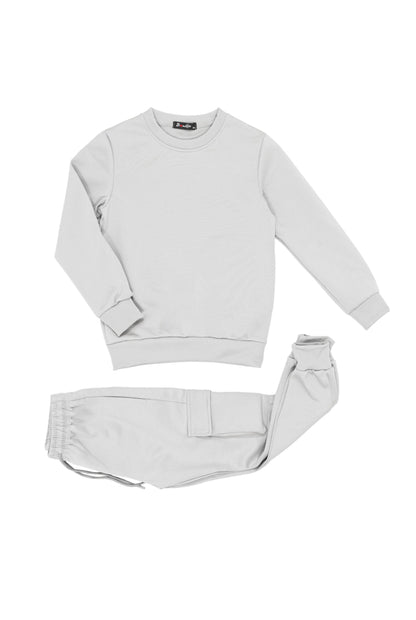 Sweatshirt and cargo pants set