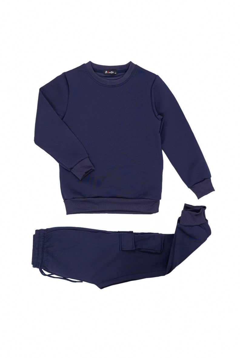 Sweatshirt and cargo pants set