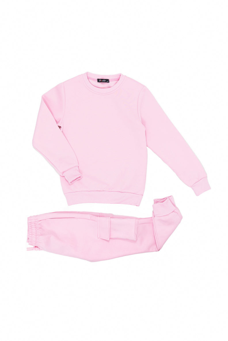 Sweatshirt and cargo pants set