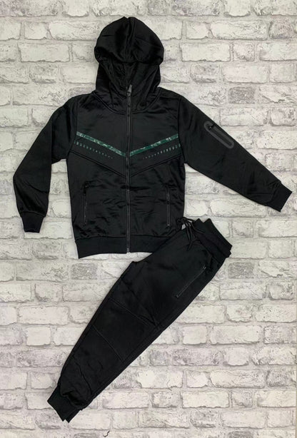 Boys' fleece sets