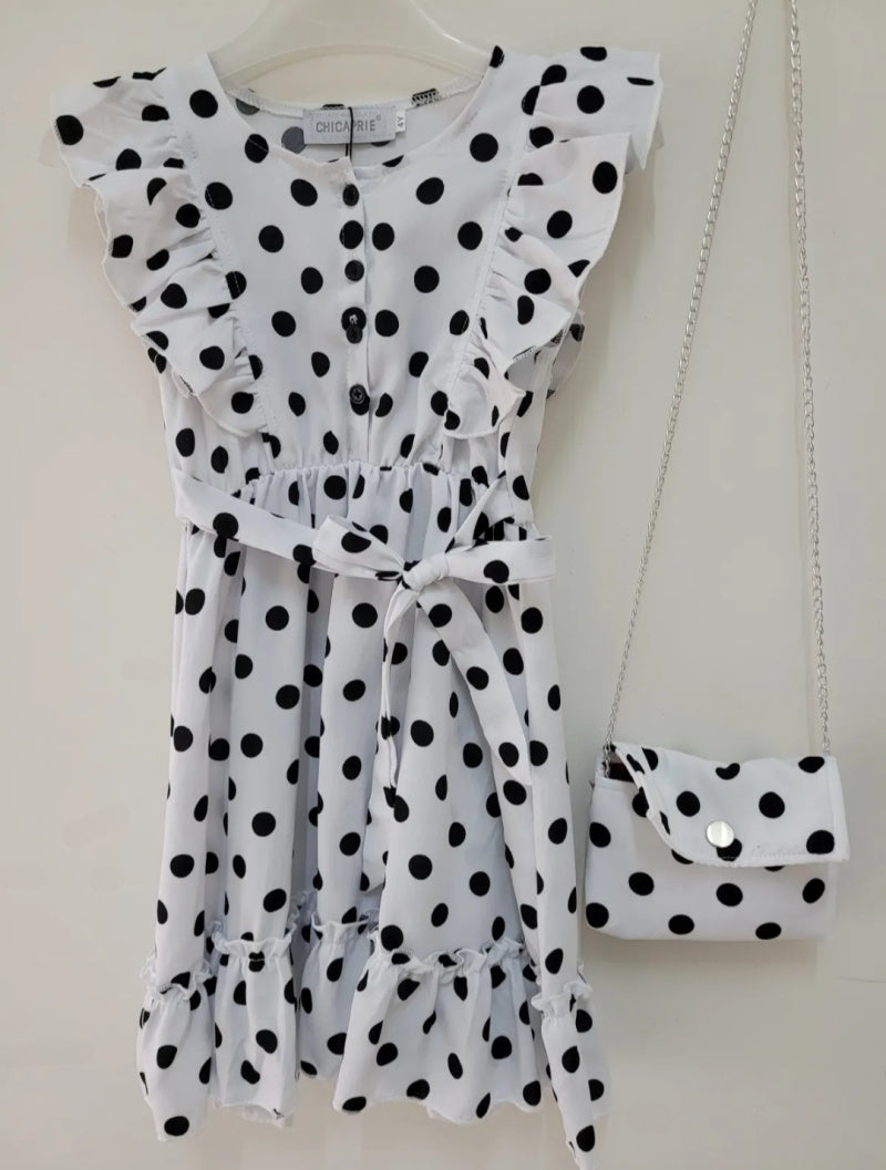 Sleeve and flying polka dot dress with girl fancy bag