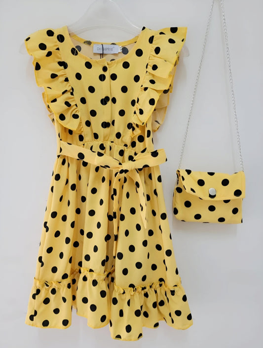 Sleeve and flying polka dot dress with girl fancy bag